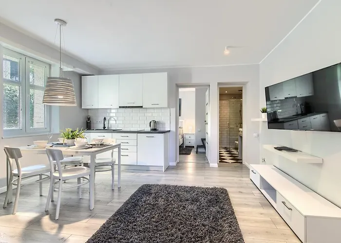 Апартаменти Studia Aloha - Acco Rent